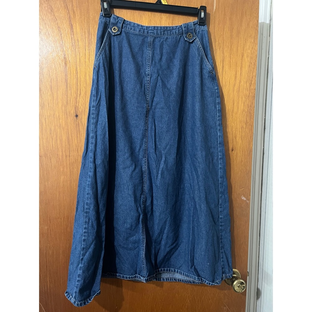 Chadwicks Real Comfort Blue Denim Skirt size 10